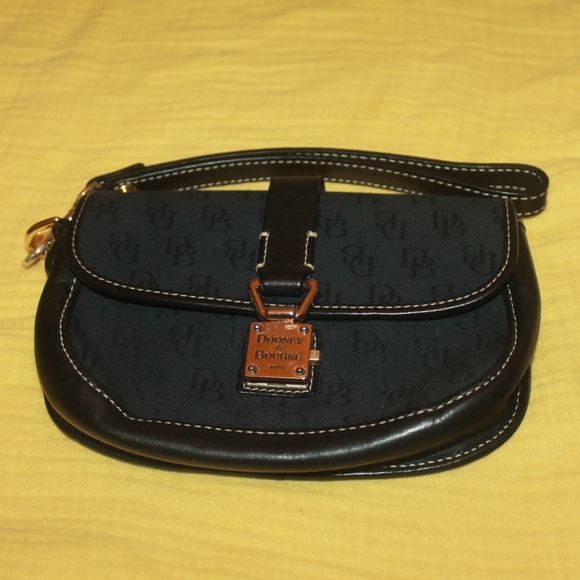 Dooney & Bourke Handbags - DOONEY AND BURKE BLACK WRISTLET